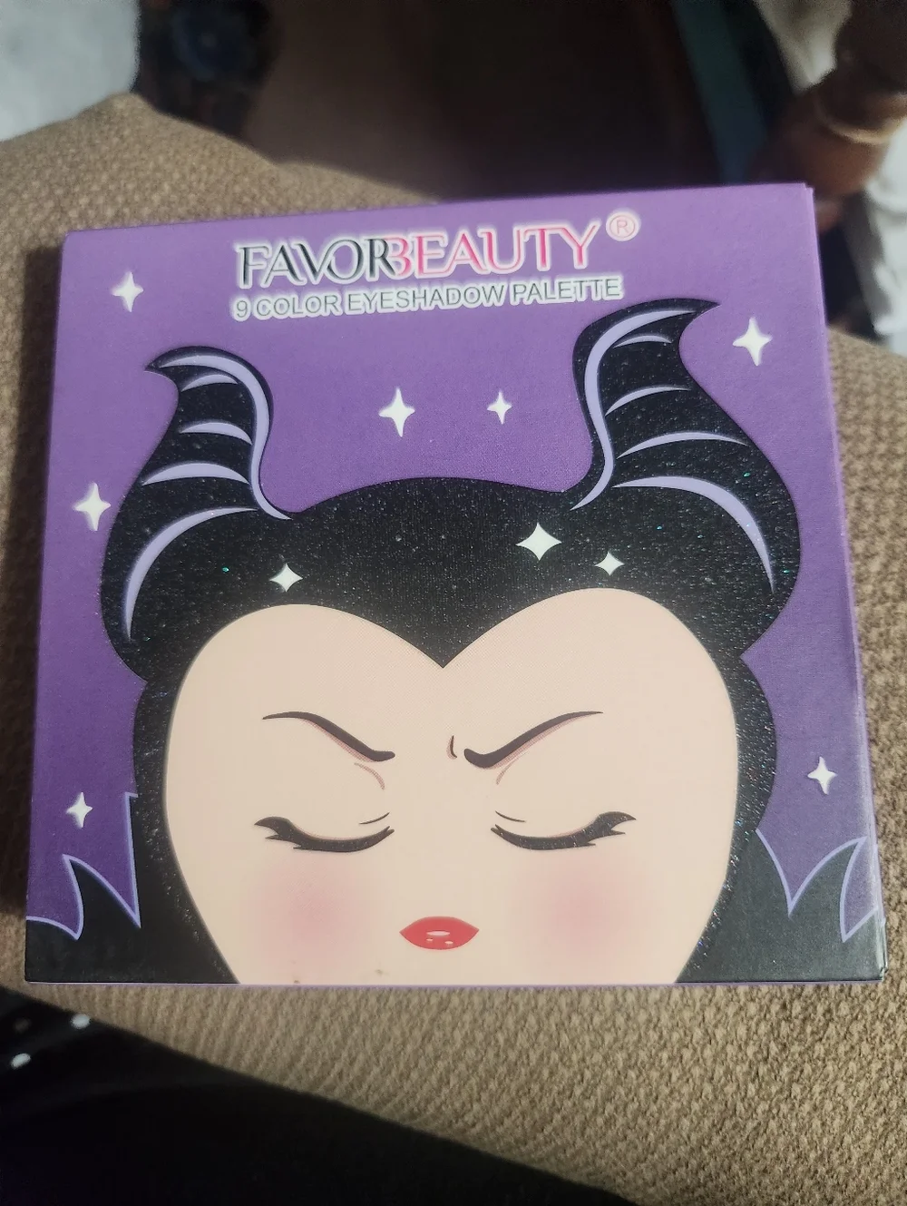 FAVORBEAUTY 9-Color Eyeshadow Palette